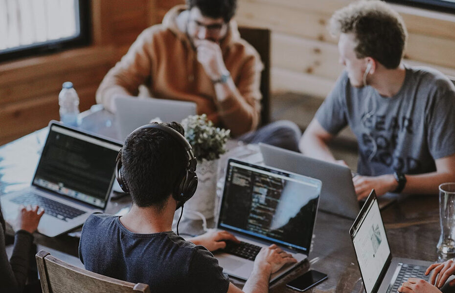 Monitoring Builds Trust Between Software Teams And Managers
